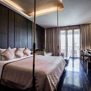 The White Elephant Suite